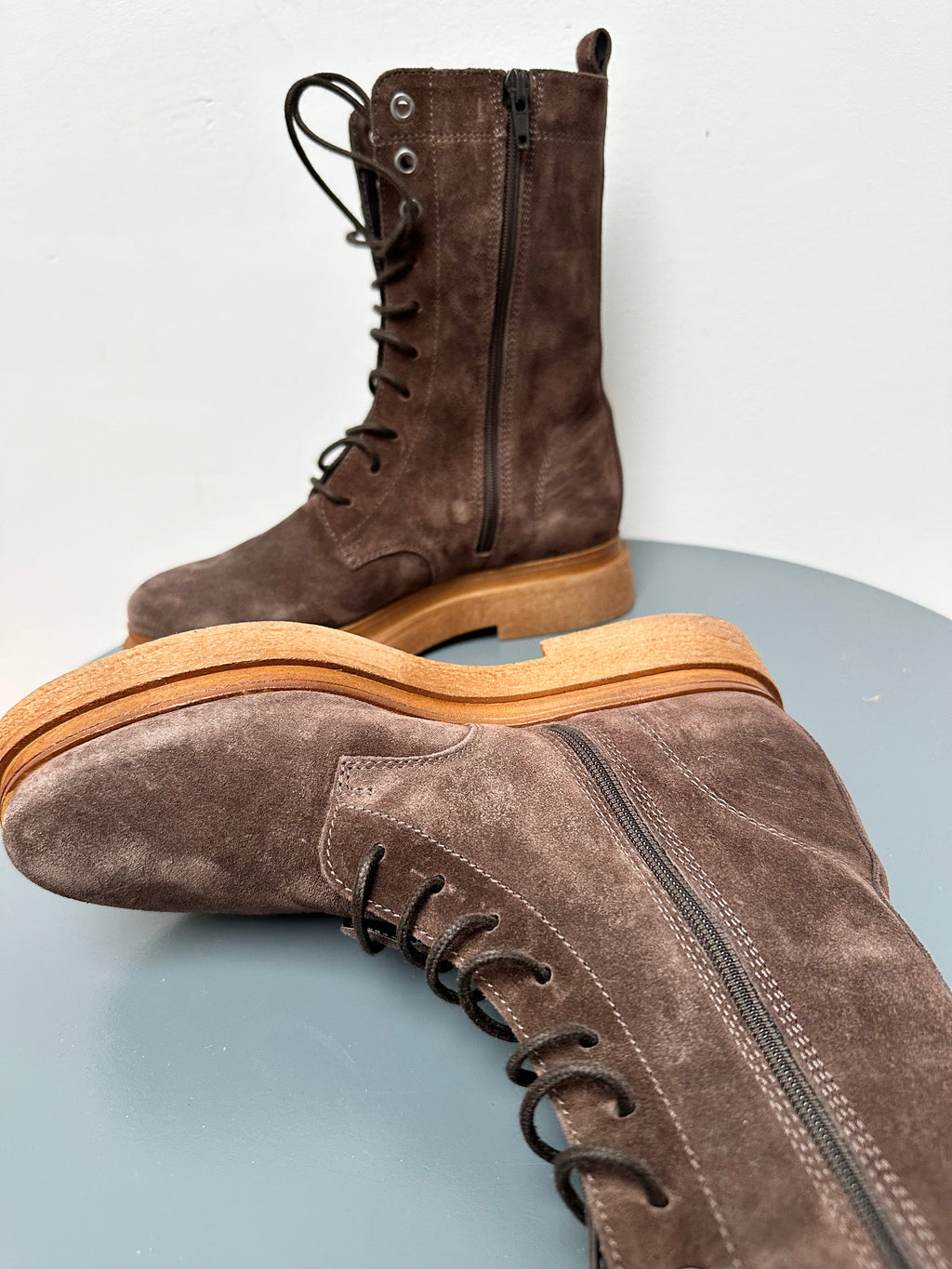 Capobello bruine veterlaarsjes suede maat 36