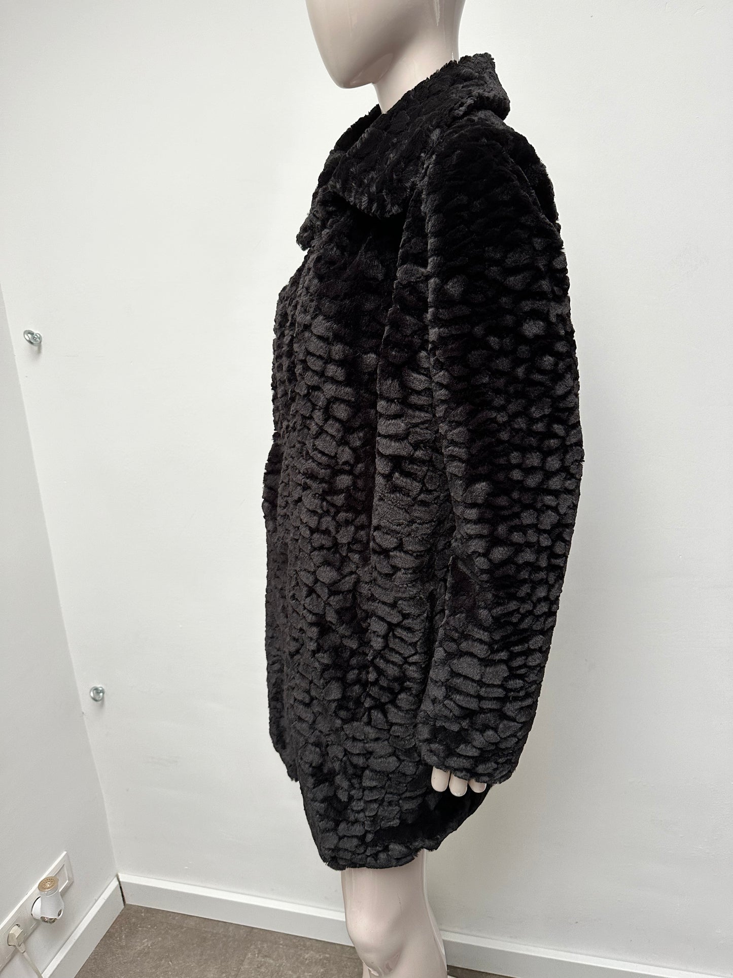 Tramontana zwarte fake fur jas maat XL