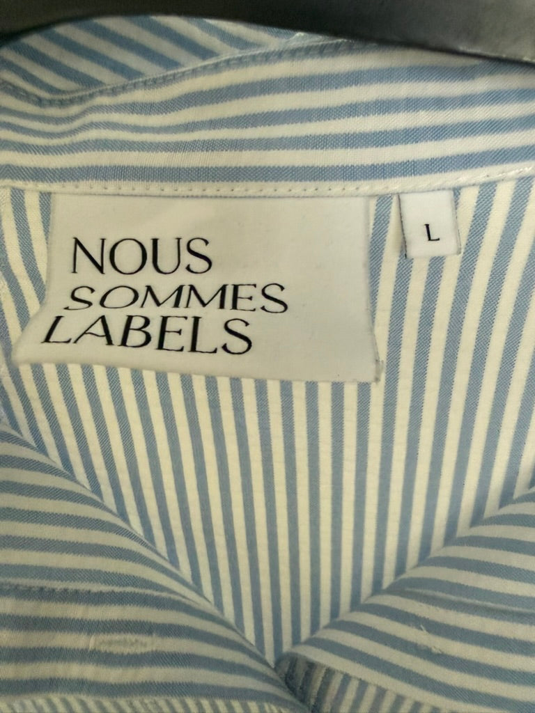 NOUS SOMMES LABELS - Jurk - blauw-wit gestreept, lange mouw, knoopsluiting voor - L