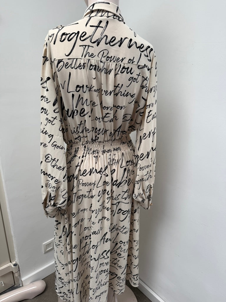 JOSH V - Jurk - crème/zwart, kalligrafieprint, knoopsluiting maat M