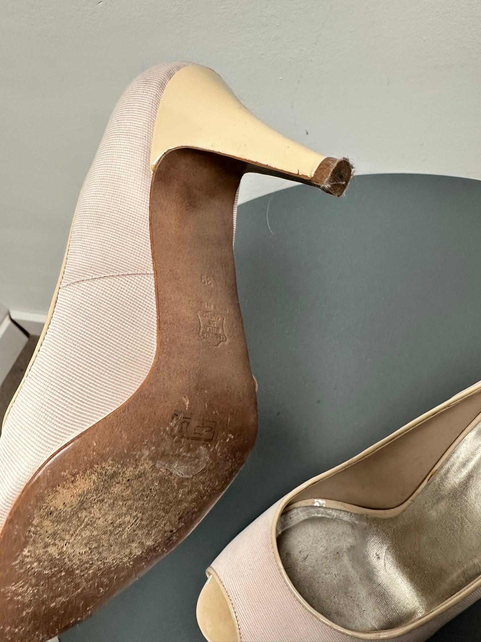 Paule Ka nude pumps met peeptoe maat 39