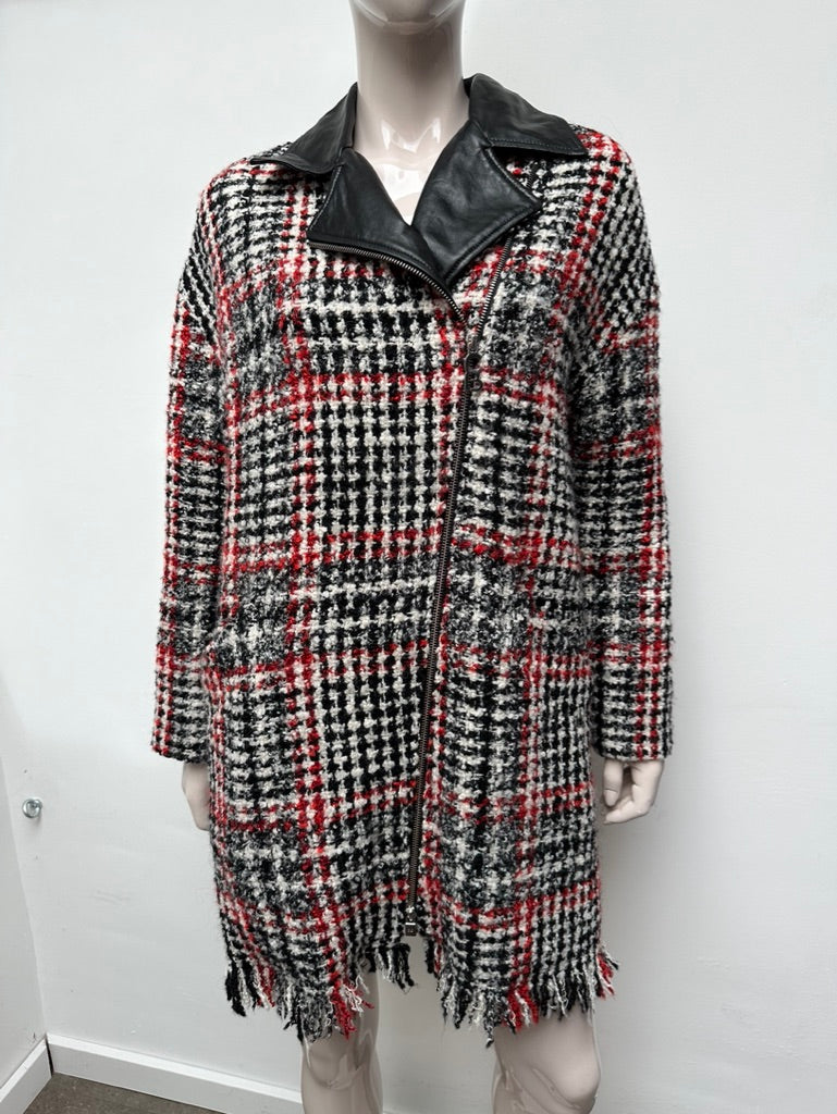 Caroline Biss geruite mantel maat 36