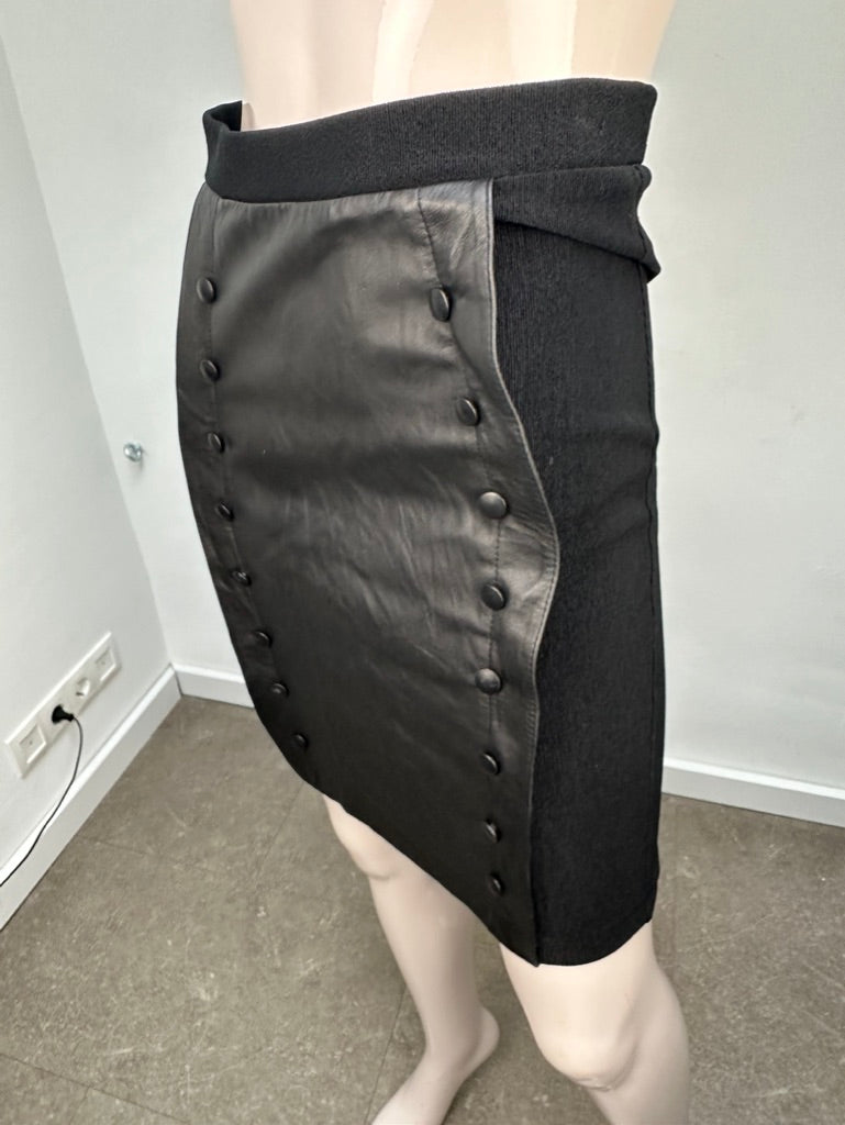 Rose Sarkissian zwarte rok Maat 2