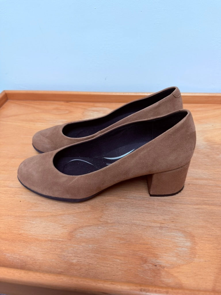 Geox pumps maat 38 Bruin