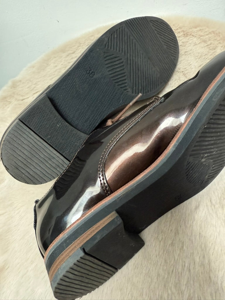 Marco Tozzi brogues donkerbruin lak maat 38