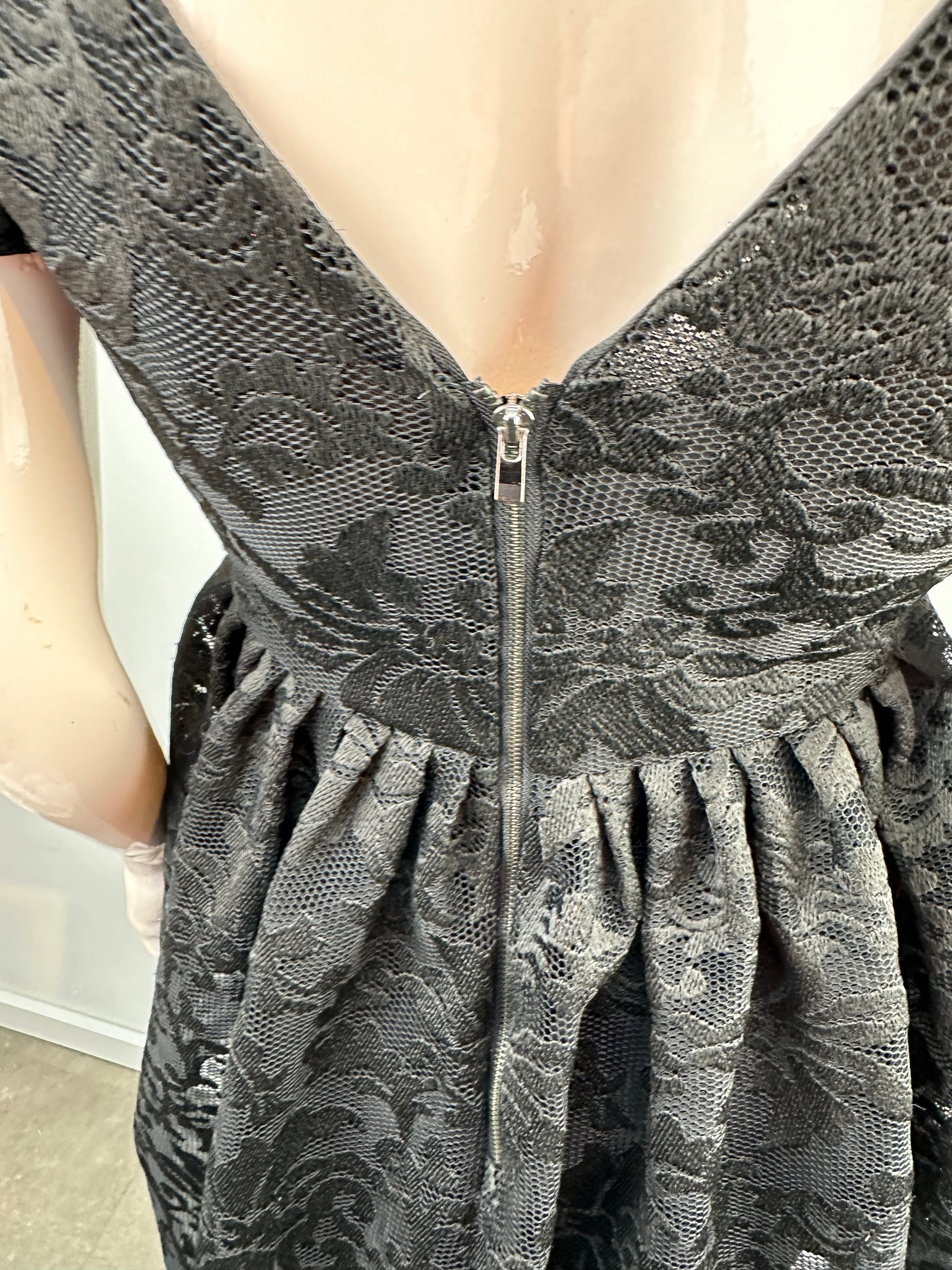 Maje kanten jurk maat 1