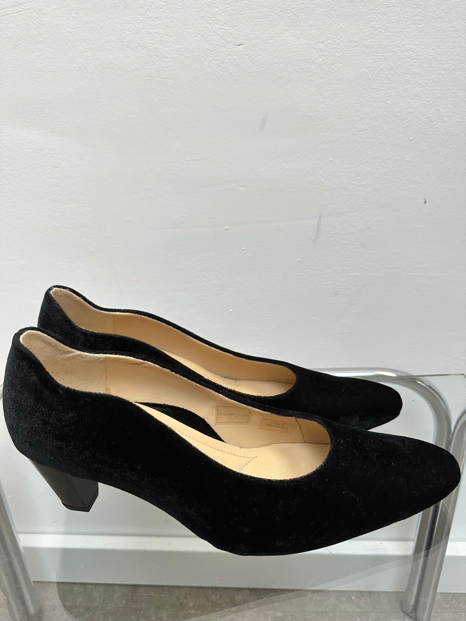 Zwarte fluwelen pumps Via Milano maat 6,5