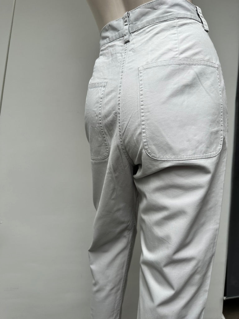 COS lichtgrijze chino broek maat 34