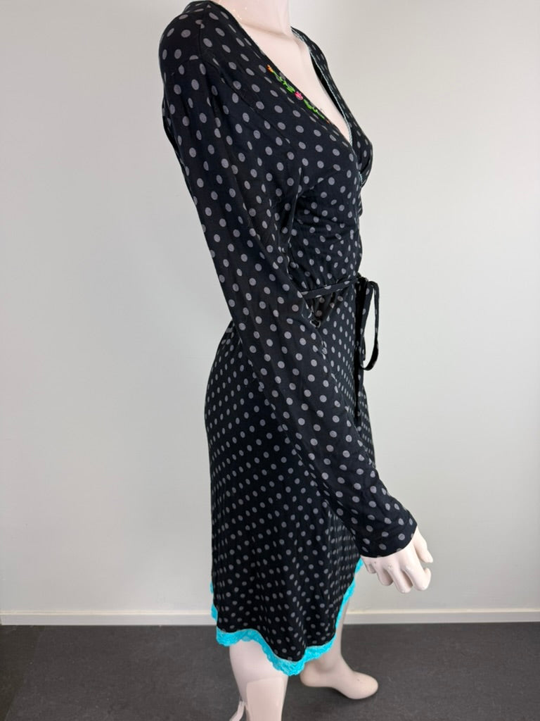 Tante Betsy - Jurk - overslag, zwart met grijze stippen, turquoise kanten zoom - L