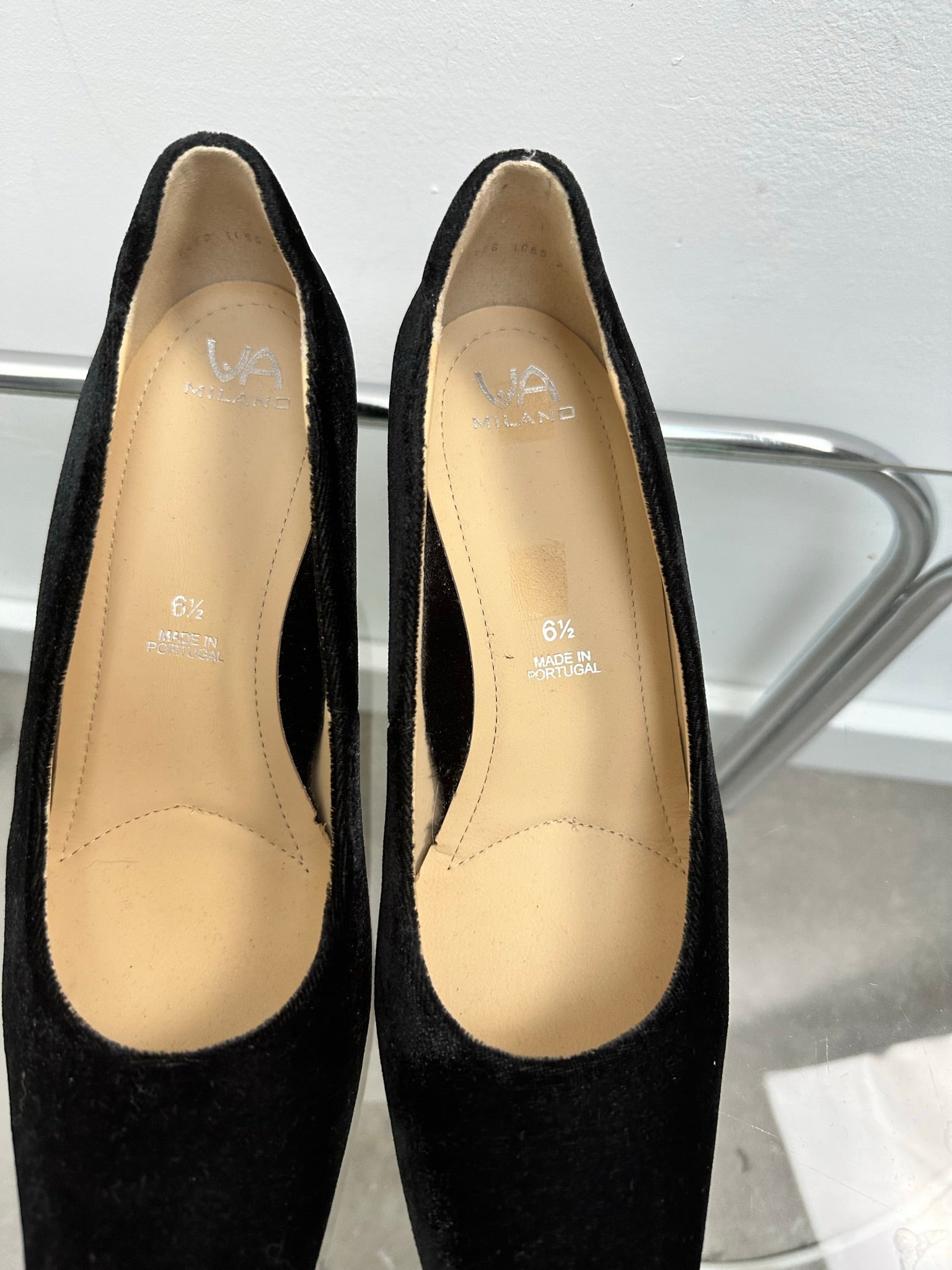 Zwarte fluwelen pumps Via Milano maat 6,5