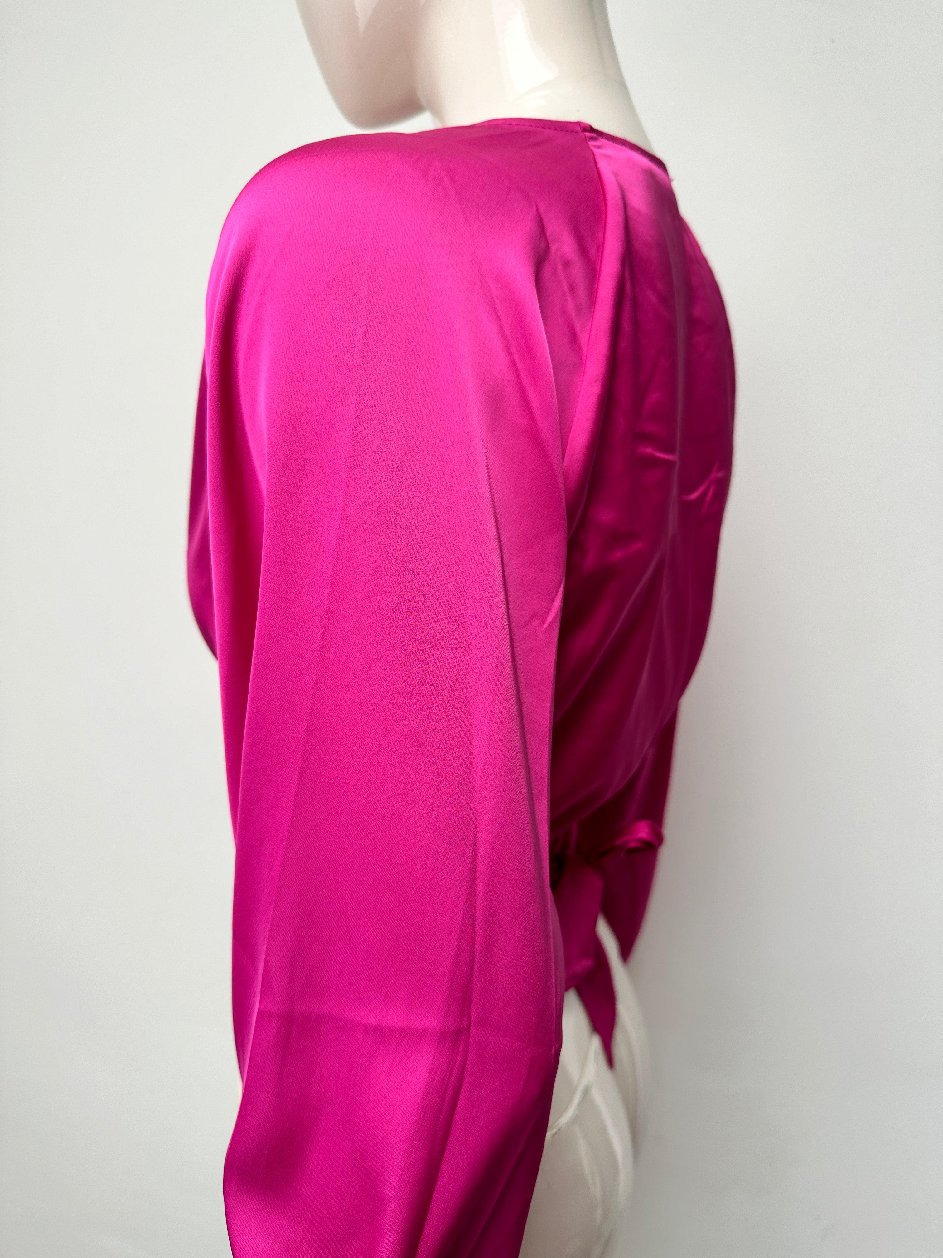 NA-KD satijnen overslag top fuchsia maat XS