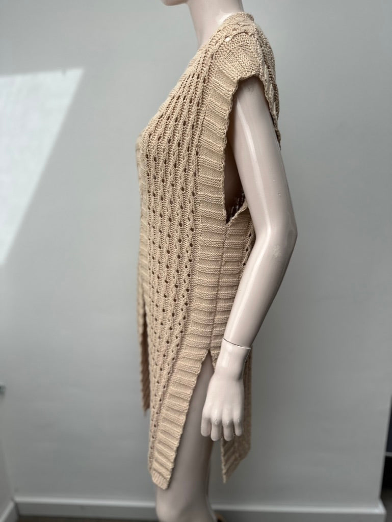 Caroline Biss mouwloos vest maat 36