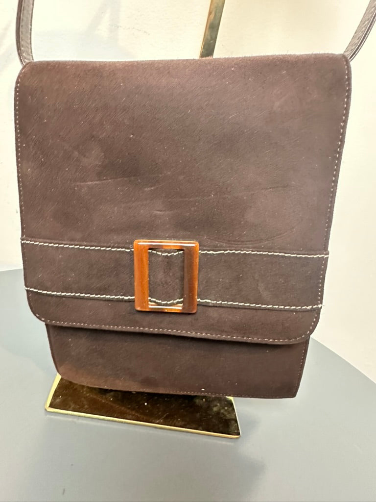 MAB STUDIO - Schoudertas - bruin leer, flap met metalen gesp, contrasterende stiksels - 1 maat