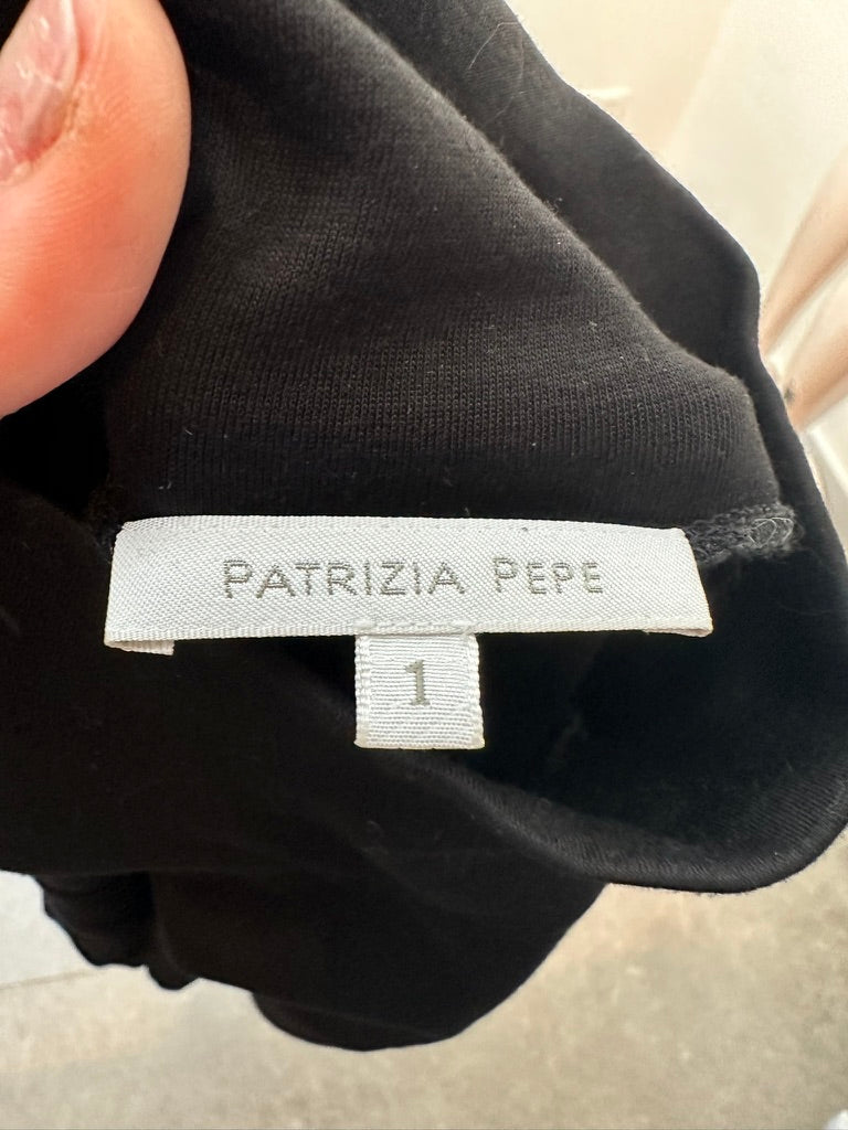 PATRIZIA PEPE - Jurk - zwart, hoge col, knoopdetail - S