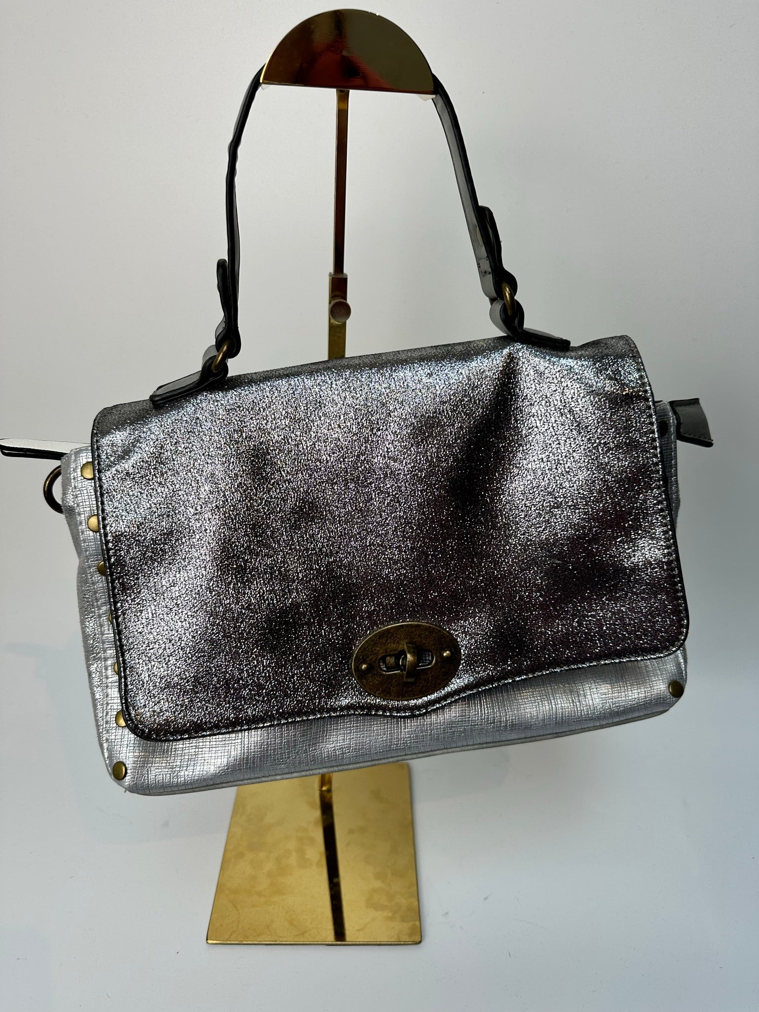 Zilver/witte schoudertas met lange strap