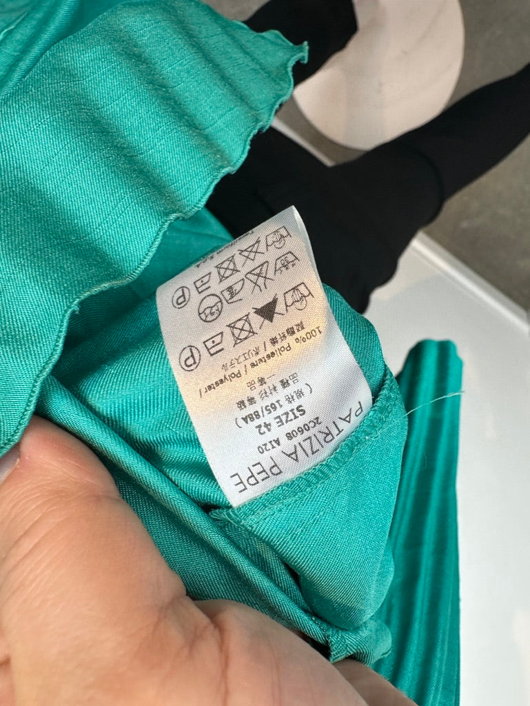 Patrizia Pepe groene top maat 38