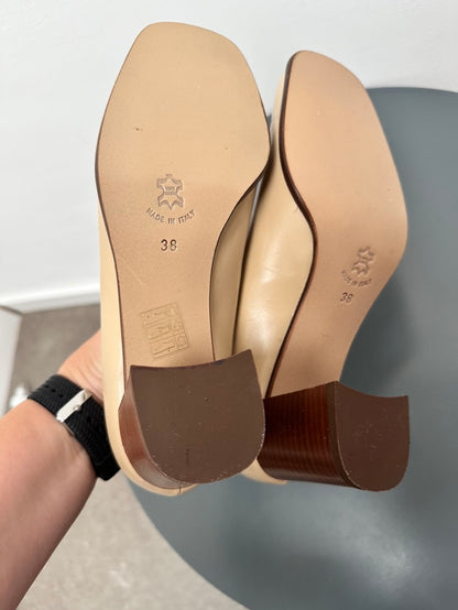 Daniel Hechter pumps maat 38 beige