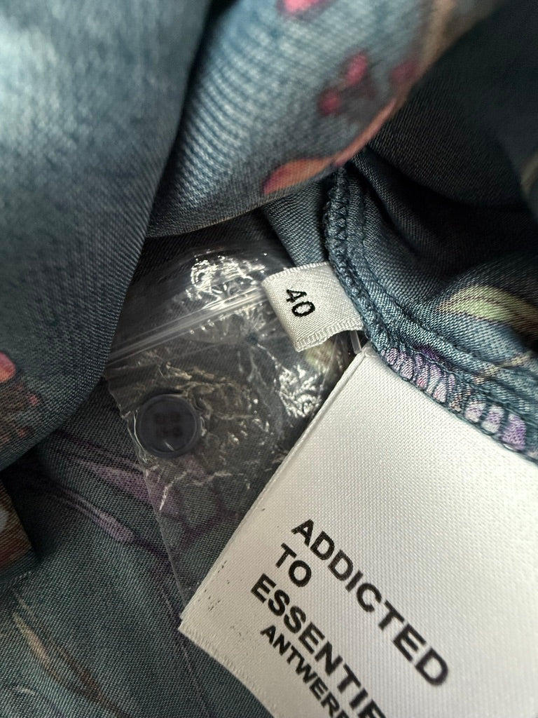 Essentiel Antwerp bloemenblouse maat 40 – soepelvallende top met kleurrijke floral print