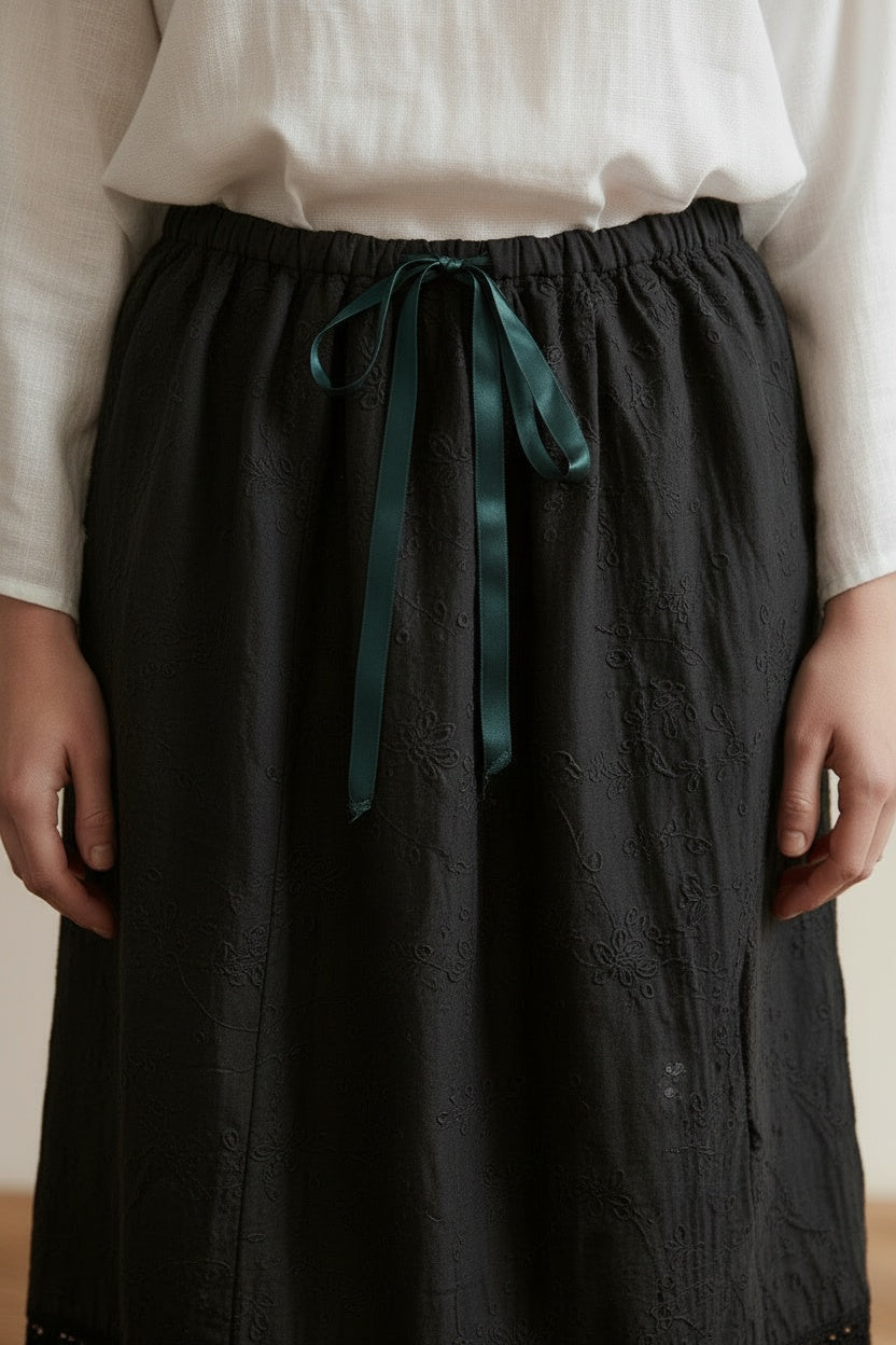 Detail shot of Sandro Rok maat M zwart