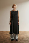Full body view of the model wearing Patrizia Pepe Jurk maat 3 Zwart