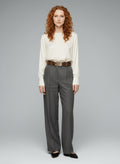 Full body view of the model wearing Cavaill Class riem maat 85 Bruin en zwart luipaard