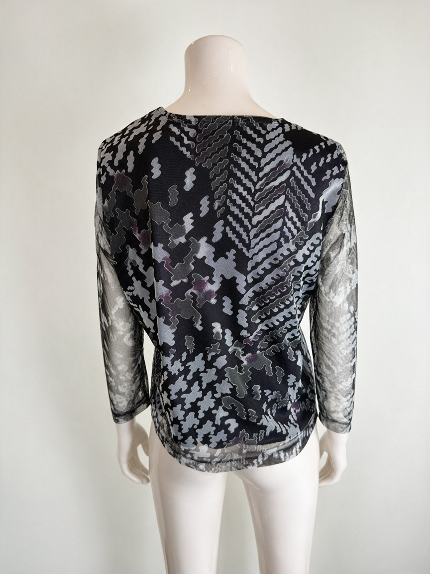 bianca - Blouse - abstract patroon, semi-transparant mesh, V-hals - M