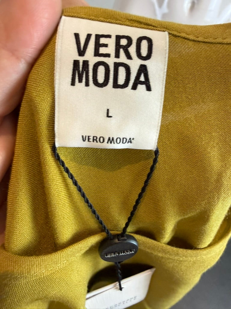 Vero Moda - Top - olijfgroen, ronde hals, korte mouw - L