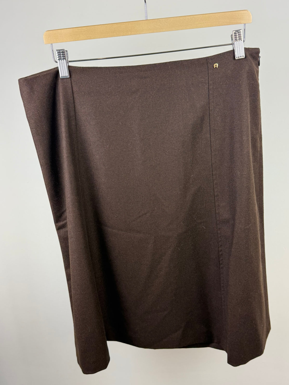AIGNER - Rok - bruin, knielang, ceintuur met gesp - XL