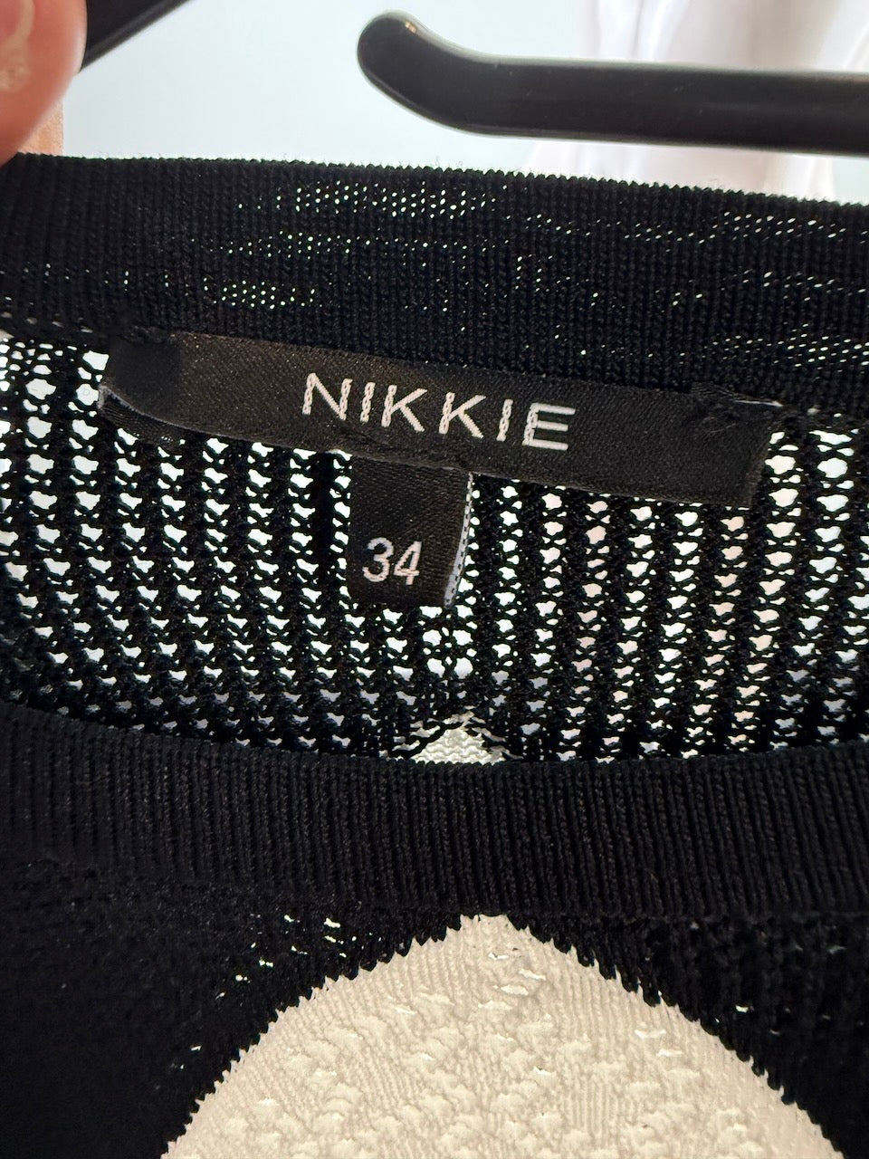 NIKKIE - Trui - zwart-crème, kant, lange mouwen - XS