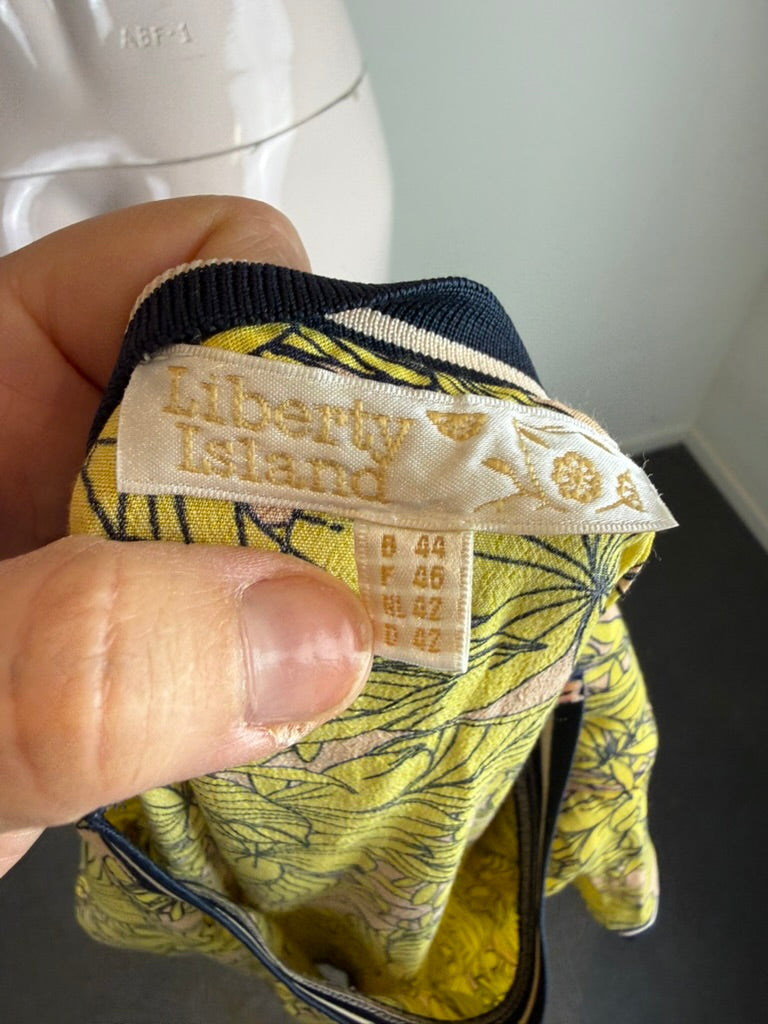 Liberty Island - Blouse - roze, bloemen- en bladprint, korte mouwen - XL