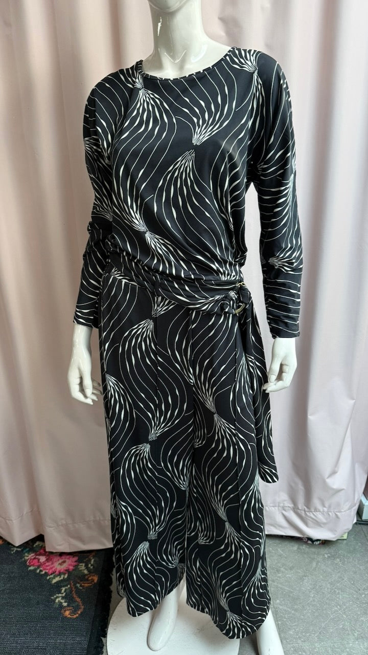 K Design - Set - zwart-wit abstracte print, wijde broek, hoge taille - M
