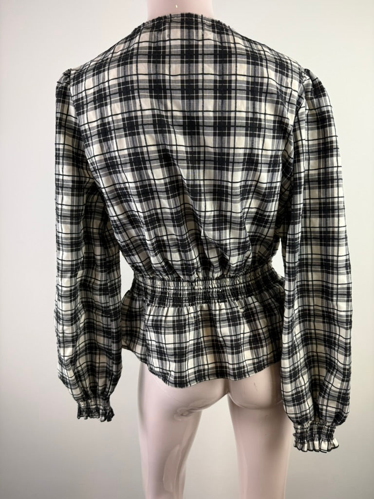 Zwart-wit geruite blouse met lichtgele accenten van Cotton Club, detailfoto