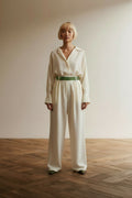 Full body view of the model wearing Marc Cain Sports riem