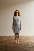 Full body view of the model wearing Marc Cain Jurk maat 3 lichtblauw, beige