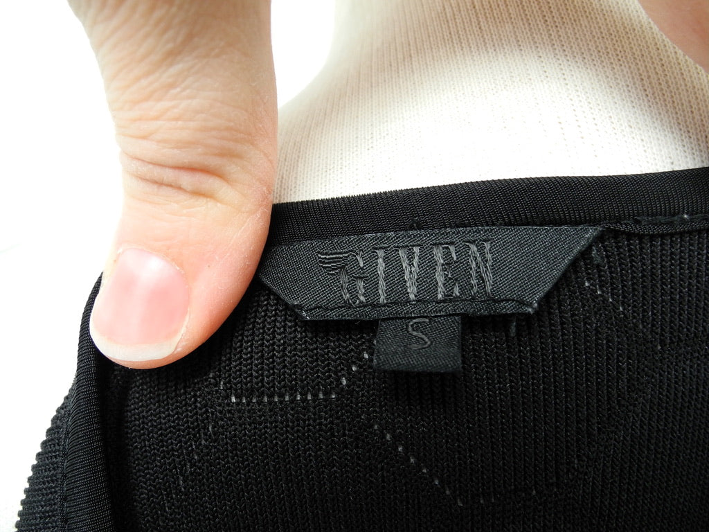 Given zwarte jurk maat S