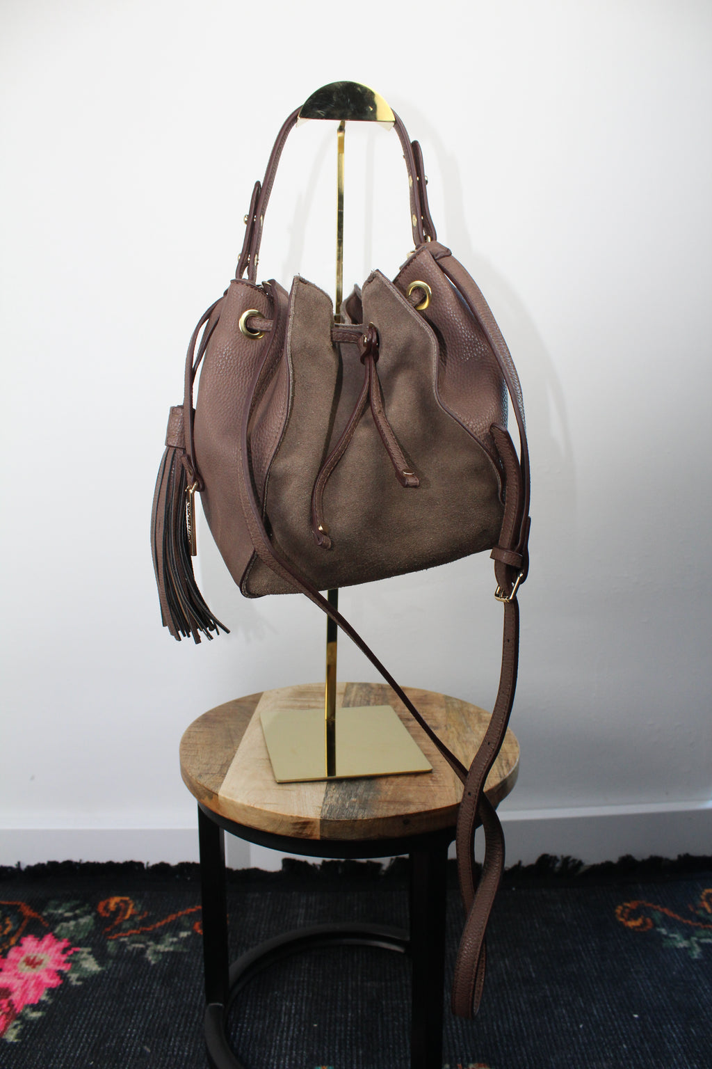 Stonefly leren bucket schoudertas bruin