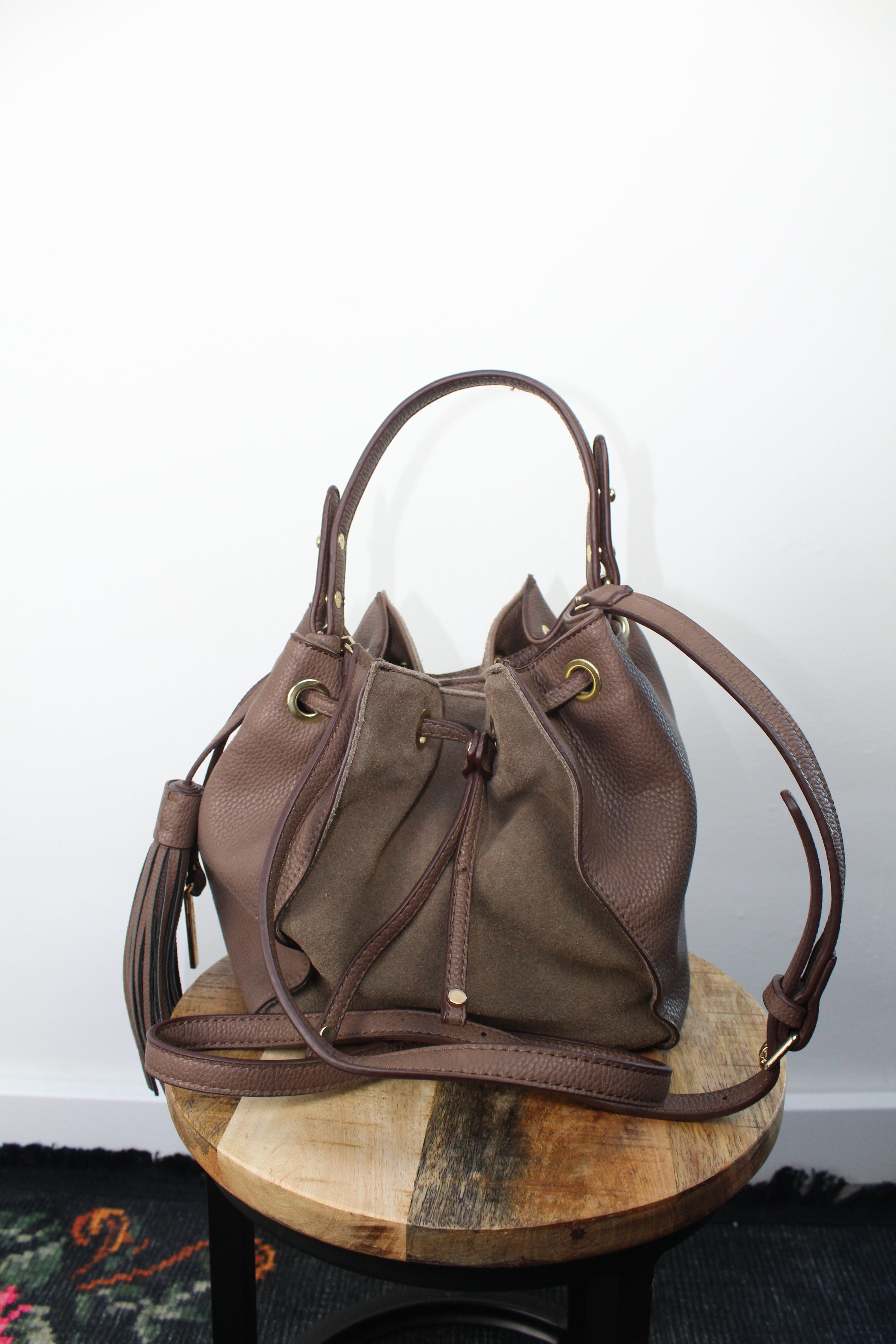 Stonefly leren bucket schoudertas bruin